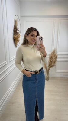Nicole - Image 8